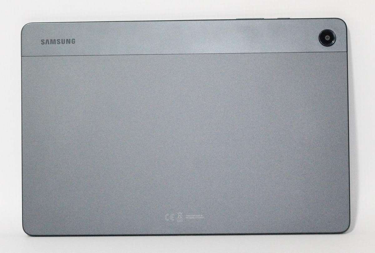 Samsung Galaxy Tab A9+  11" 64GB 5G Tablet in VERY GOOD CONDITION