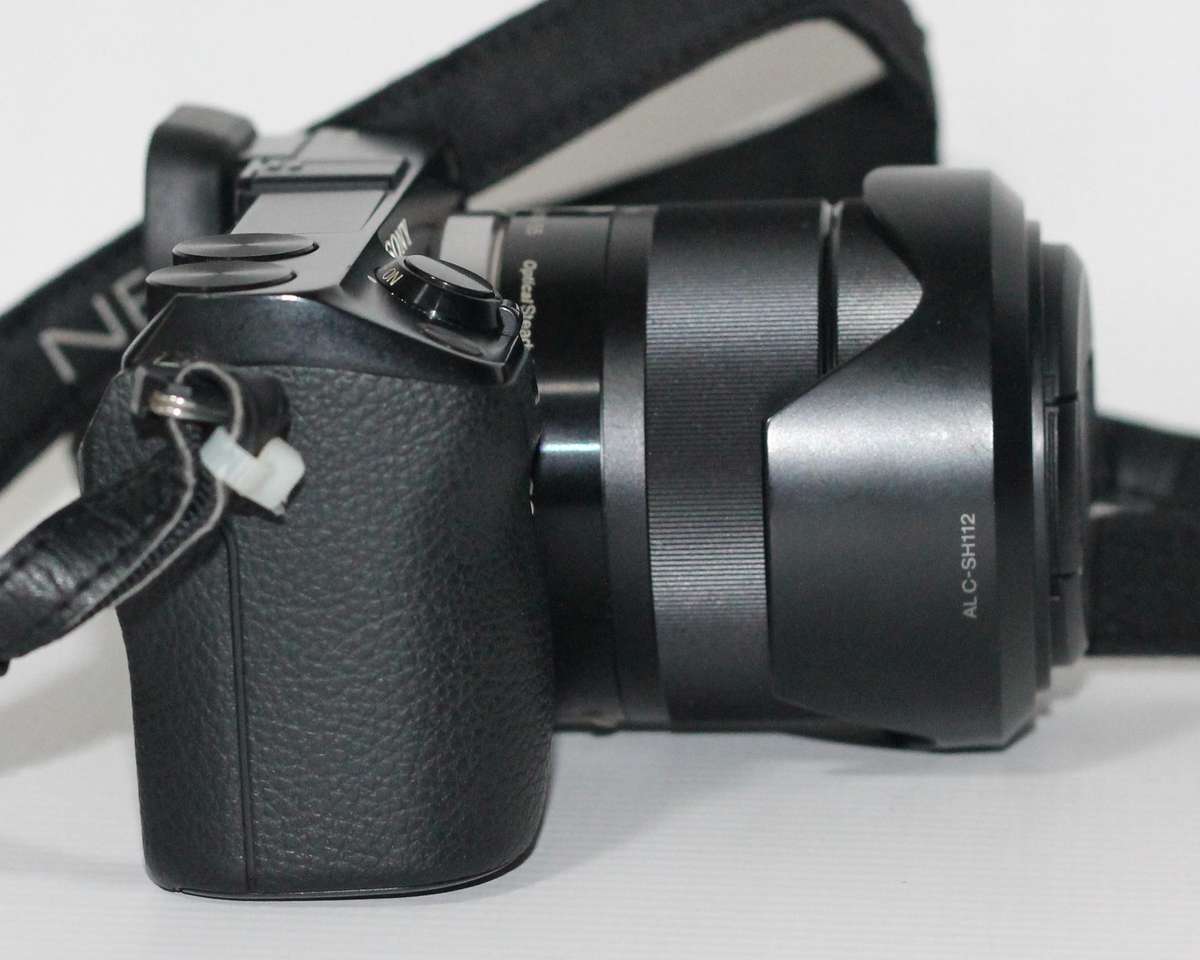 Sony NEX-7 24.3 MP Mirrorless Digital Camera with 18-55mm Lens