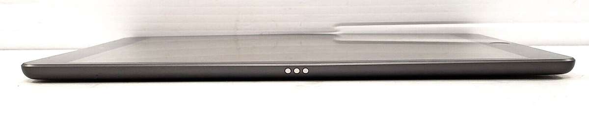 Apple iPad (9th Gen) | 10.2 Retina | A13 Chip | 64GB | Wi-Fi | 12MP Cam , NEW CONDITON , WITH BOX