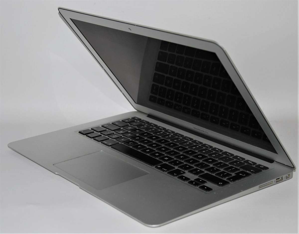MACBOOK AIR 13.3