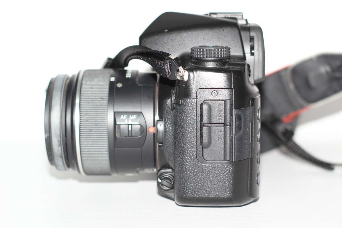 Sony Alpha DSLR A900 24.6 MP Digital Camera Body with  3.0" LCD Screen