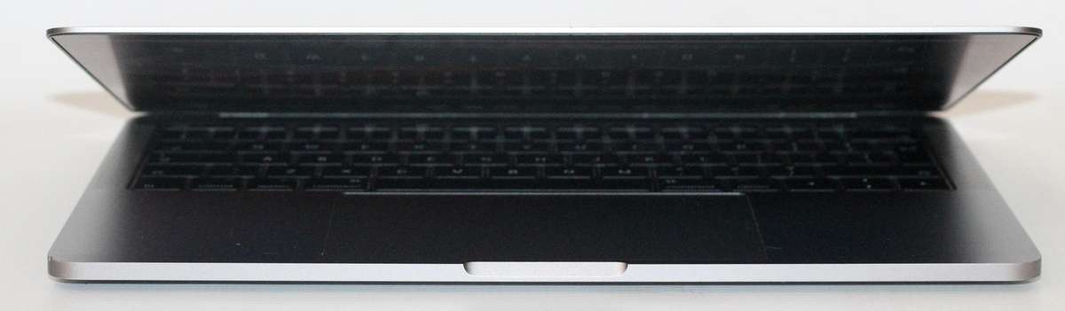 Apple MacBook Pro  Intel Core i5-7360U @2.30GHz ,8GB RAM, 128GB SSD  13.3, WQXGA (2560 x 1600), IPS