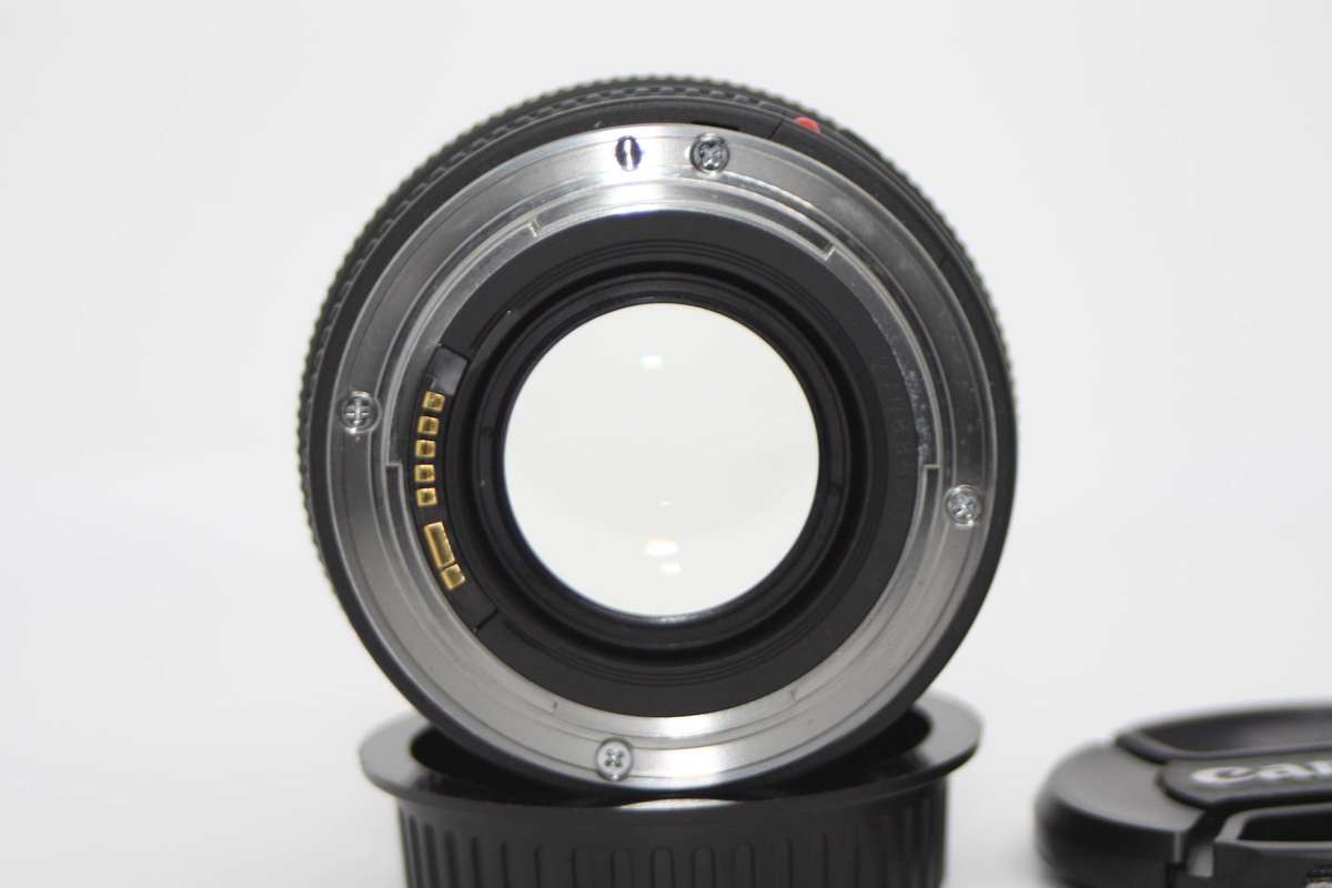CANON EF 50mm f/1.4 USM