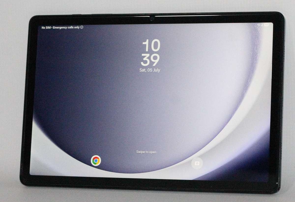 Samsung Galaxy Tab A9+  11" 64GB 5G Tablet in VERY GOOD CONDITION