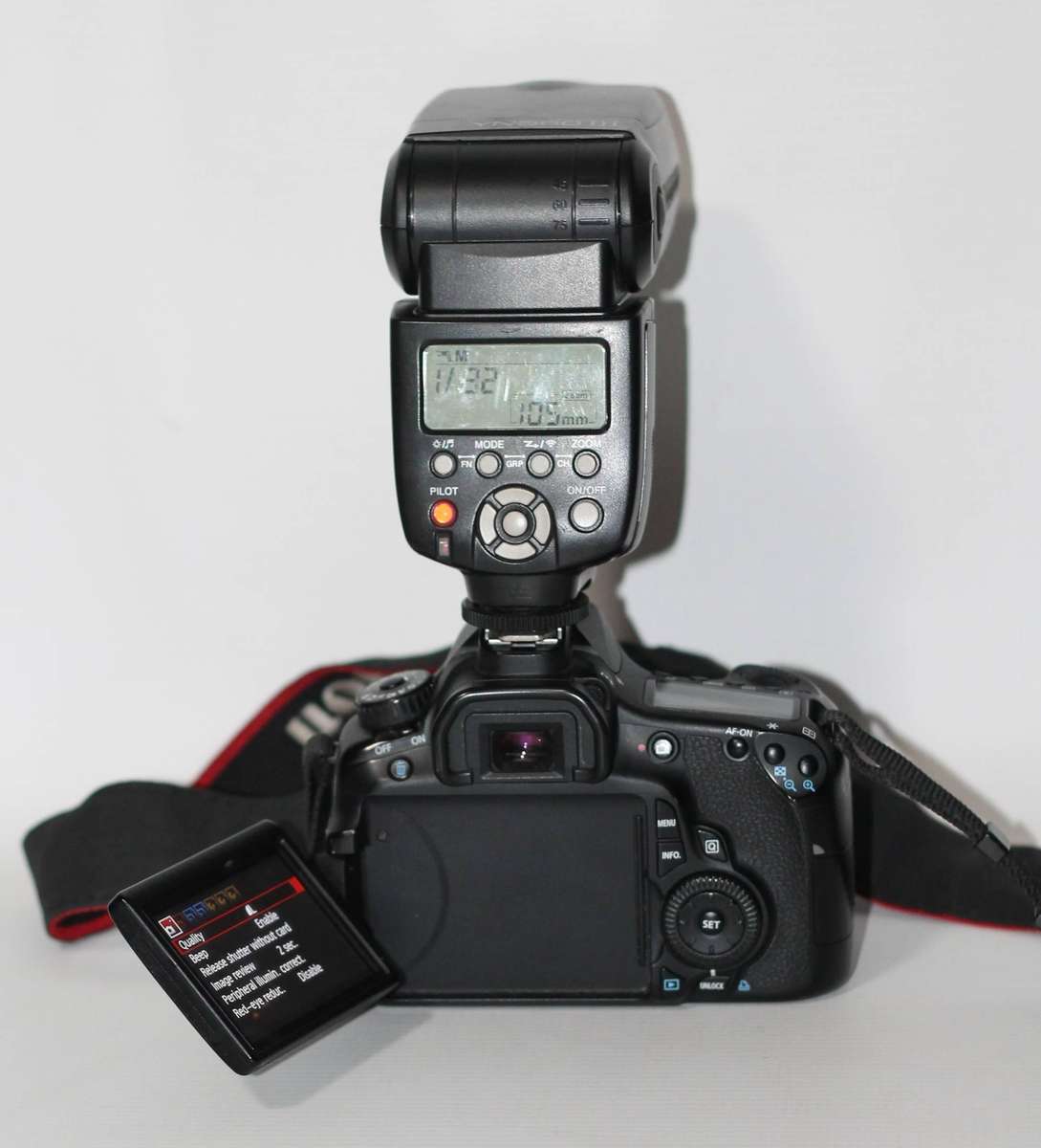 Canon EOS 60D (Body) With YN560 III . INTRENAL FLASH NOT WORKING