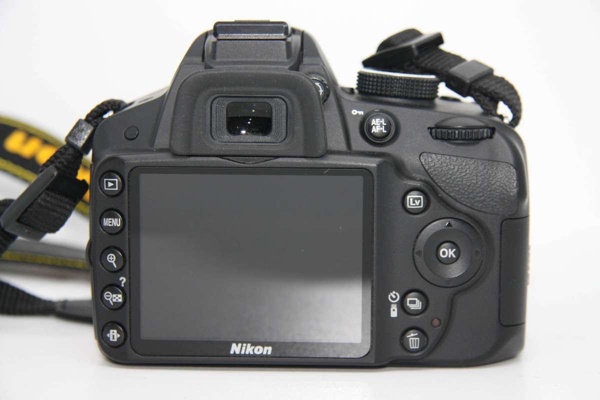 Nikon D3200 DSLR Camera with 18-55MM F/3.5-5.6G VR LENS
