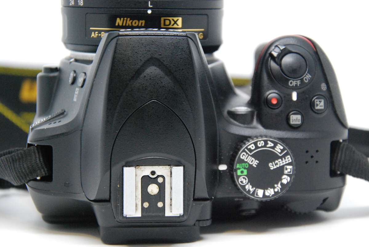 Nikon D3400 24MP DSLR ,FULL HD MOVIES with AF-P 18-55mm Lens ,VERY GOOD CONDITION. LOW SHUTTER(2050)