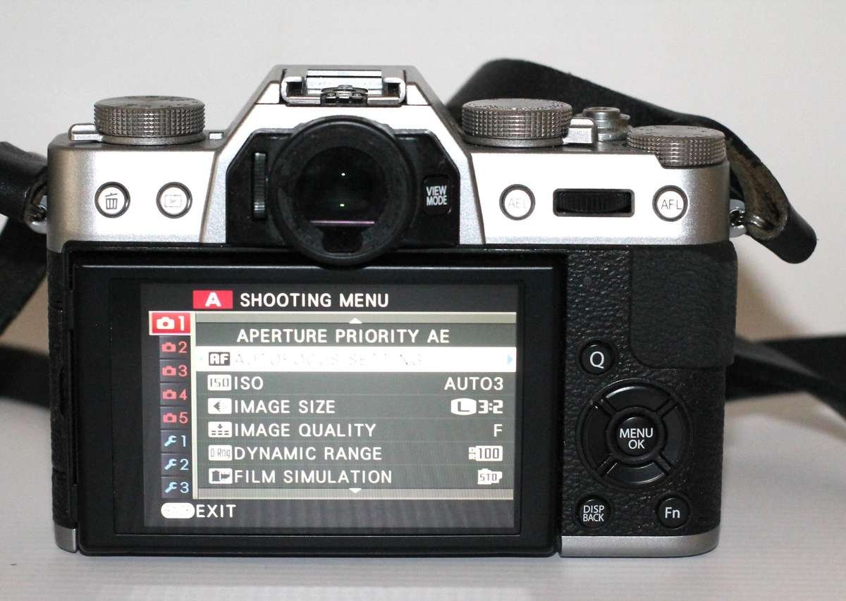 Fujifilm X-T10 Body Black Mirrorless Digital Camera