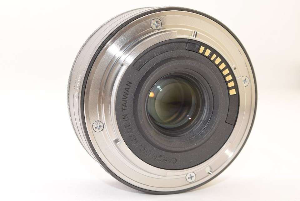 Canon EF-M 22mm f/2 STM Wide Angle Prime Pancake Compact Lens