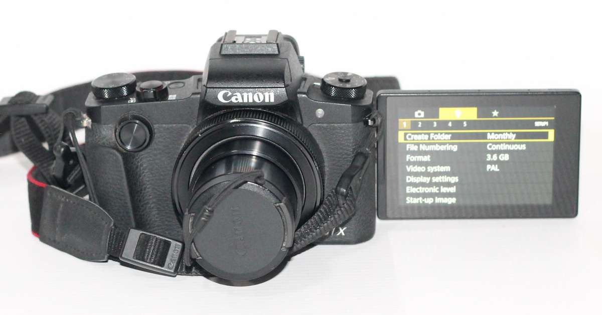 Canon PowerShot G1X Mk III , APS-C Format 24.2MP Wifi Digital Camera