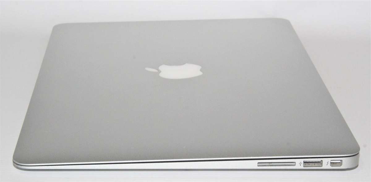 MACBOOK AIR 13 ,CORE I5-5350U,1.80GHz,8GB RAM ,128GB SSD, MICROSOFT OFFICE ,FINAL CUT PRO ,ADOBE CS5