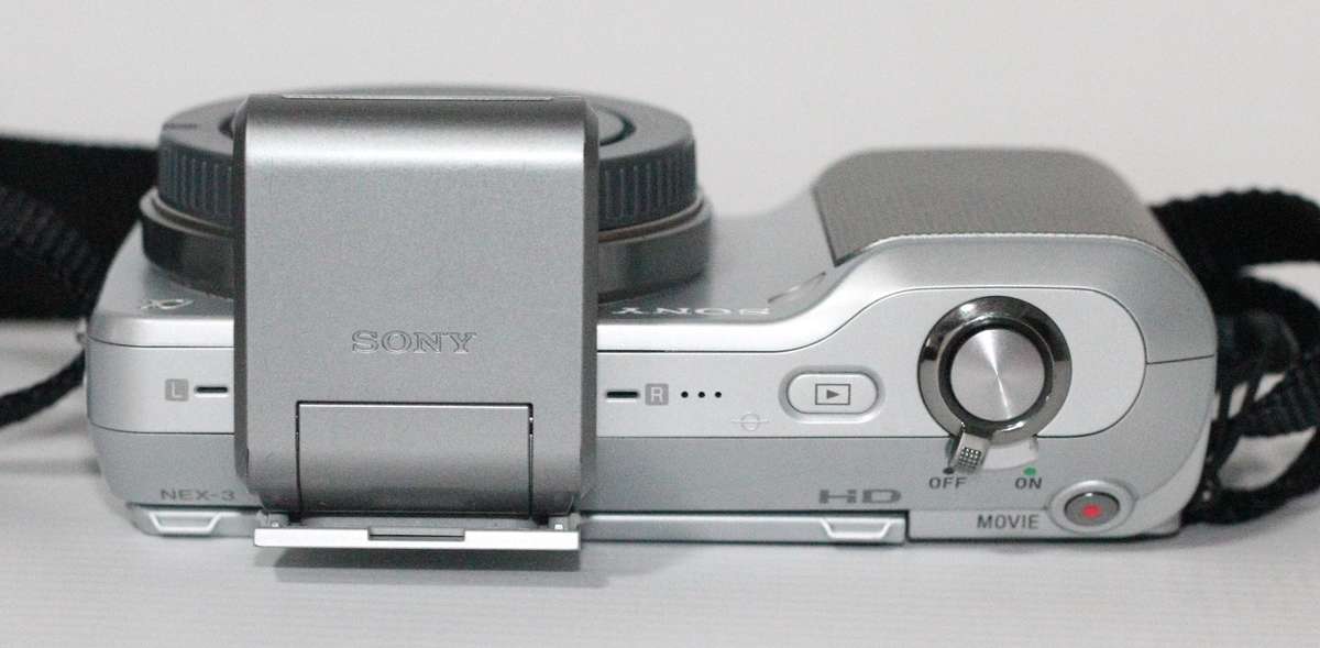 Sony Alpha NEX-3 Digital Camera 14.2MP , Interchangeable Lens Digital Camera