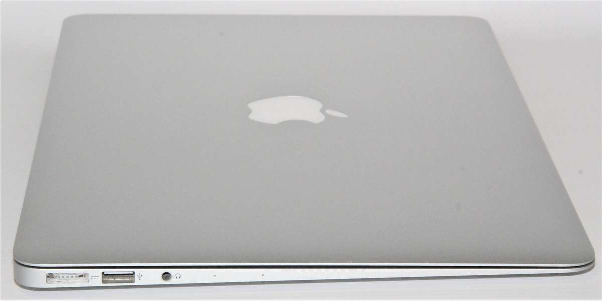 MACBOOK AIR 13 ,CORE I5-5350U,1.80GHz,8GB RAM ,128GB SSD, MICROSOFT OFFICE ,FINAL CUT PRO ,ADOBE CS5