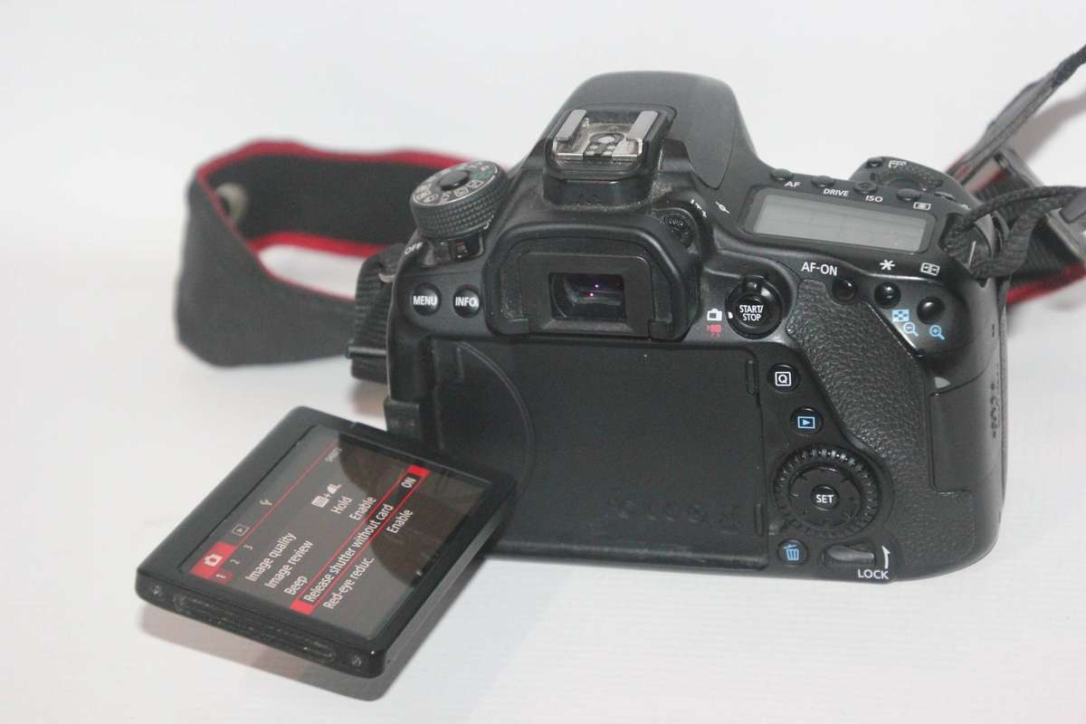 Canon EOS 80D DSLR Camera Body with 24.2 Megapixel (APS-C) CMOS Sensor and Dual Pixel CMOS AF