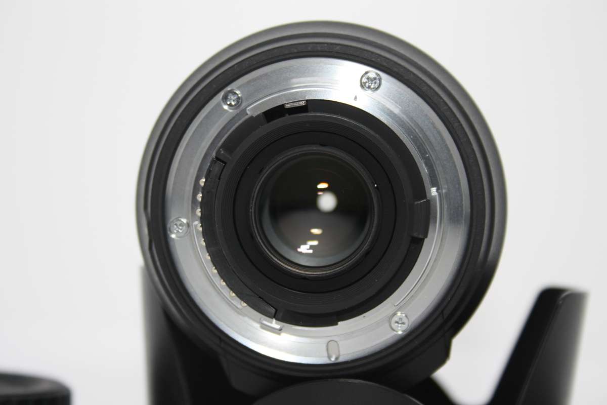 Nikon AF-S 18-200mm f/3.5-5.6 G ED DX VR II Lens