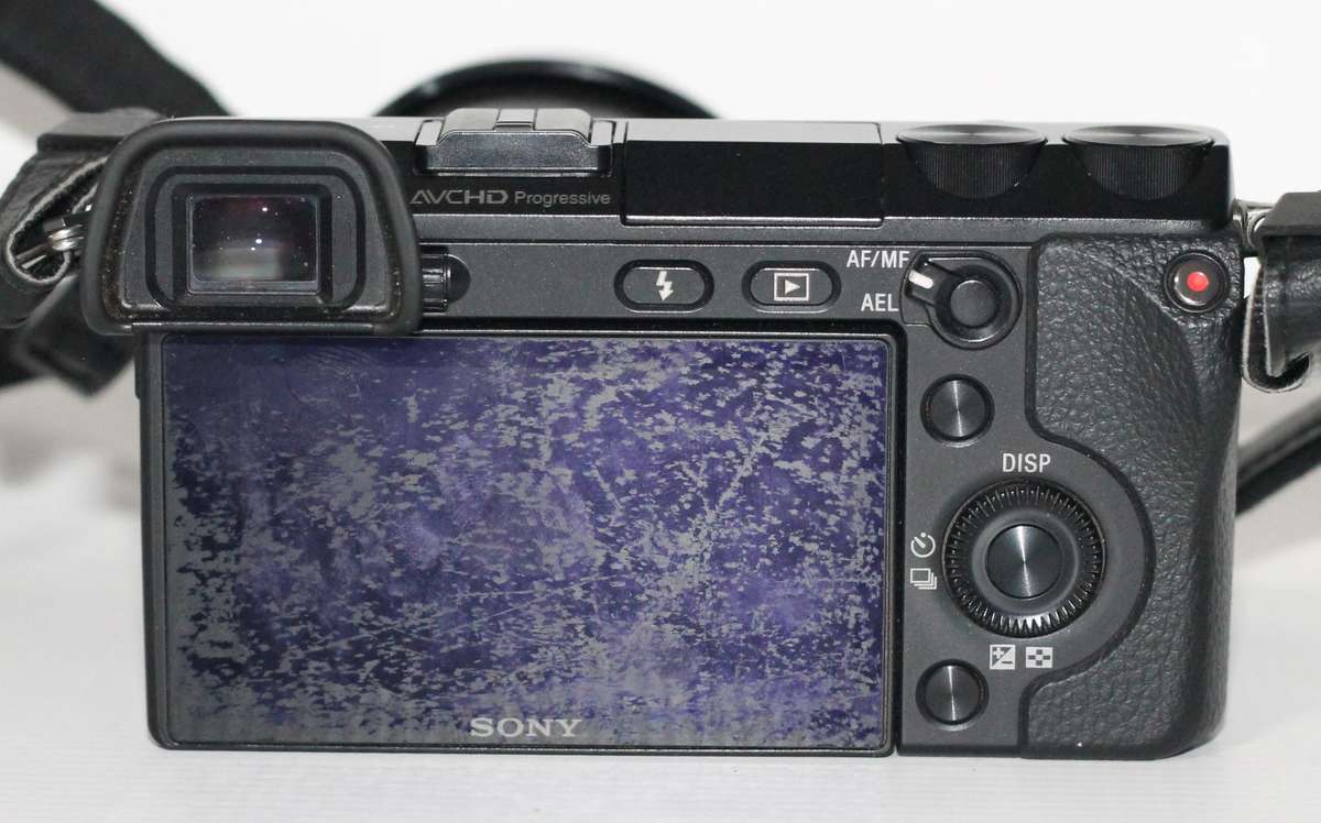 Sony NEX-7 24.3 MP Mirrorless Digital Camera with 18-55mm Lens