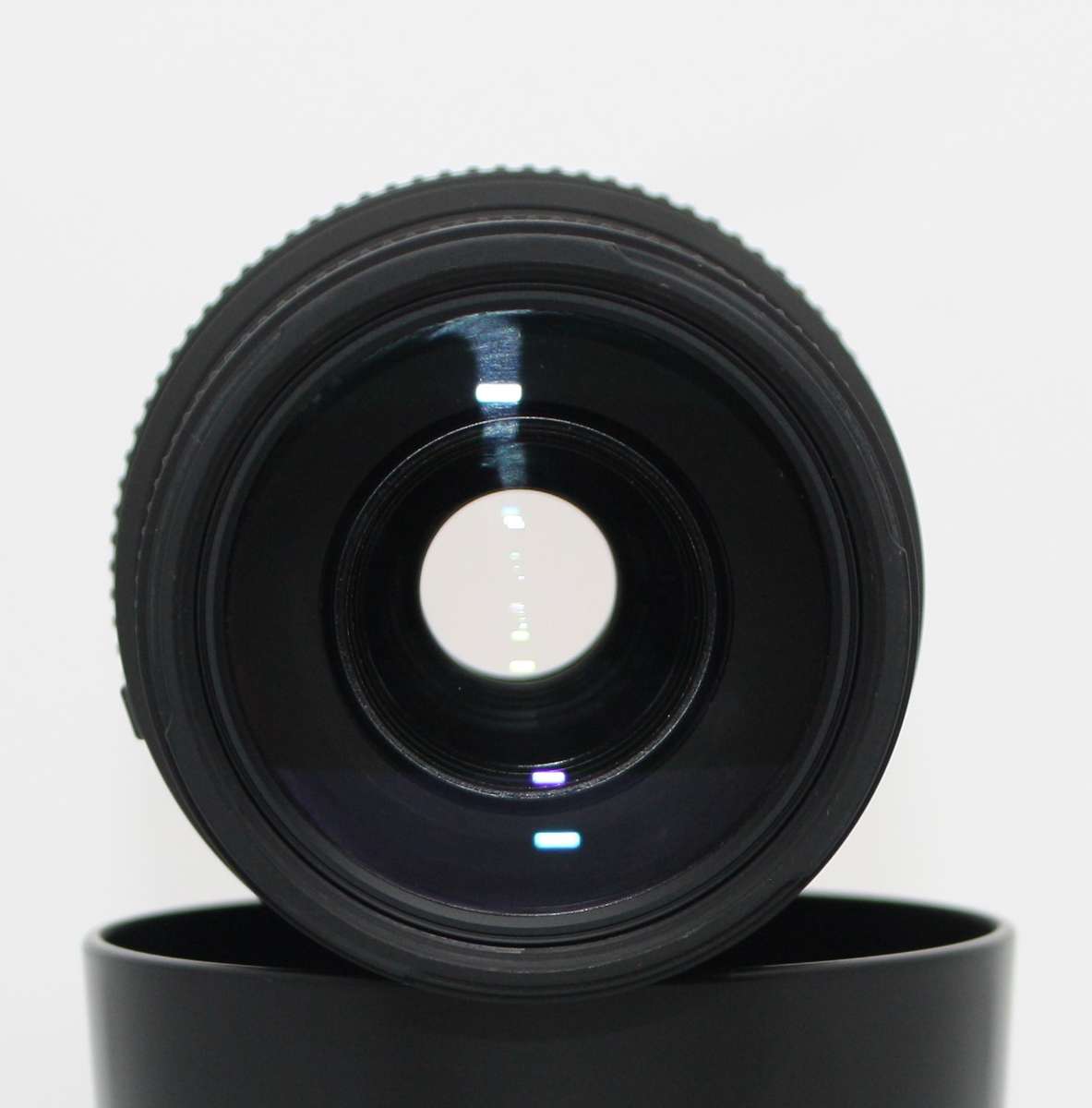 Sigma 70-300mm f/4-5.6 DG Macro Lens for NIKON EOS WITH LENS HOOD