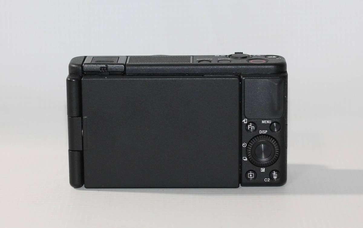 Sony ZV-1 Digital Camera With Vlogger Accessory Kit (Black)