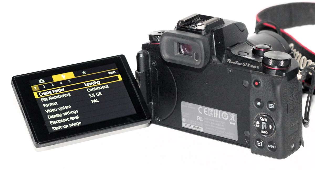 Canon PowerShot G1X Mk III , APS-C Format 24.2MP Wifi Digital Camera