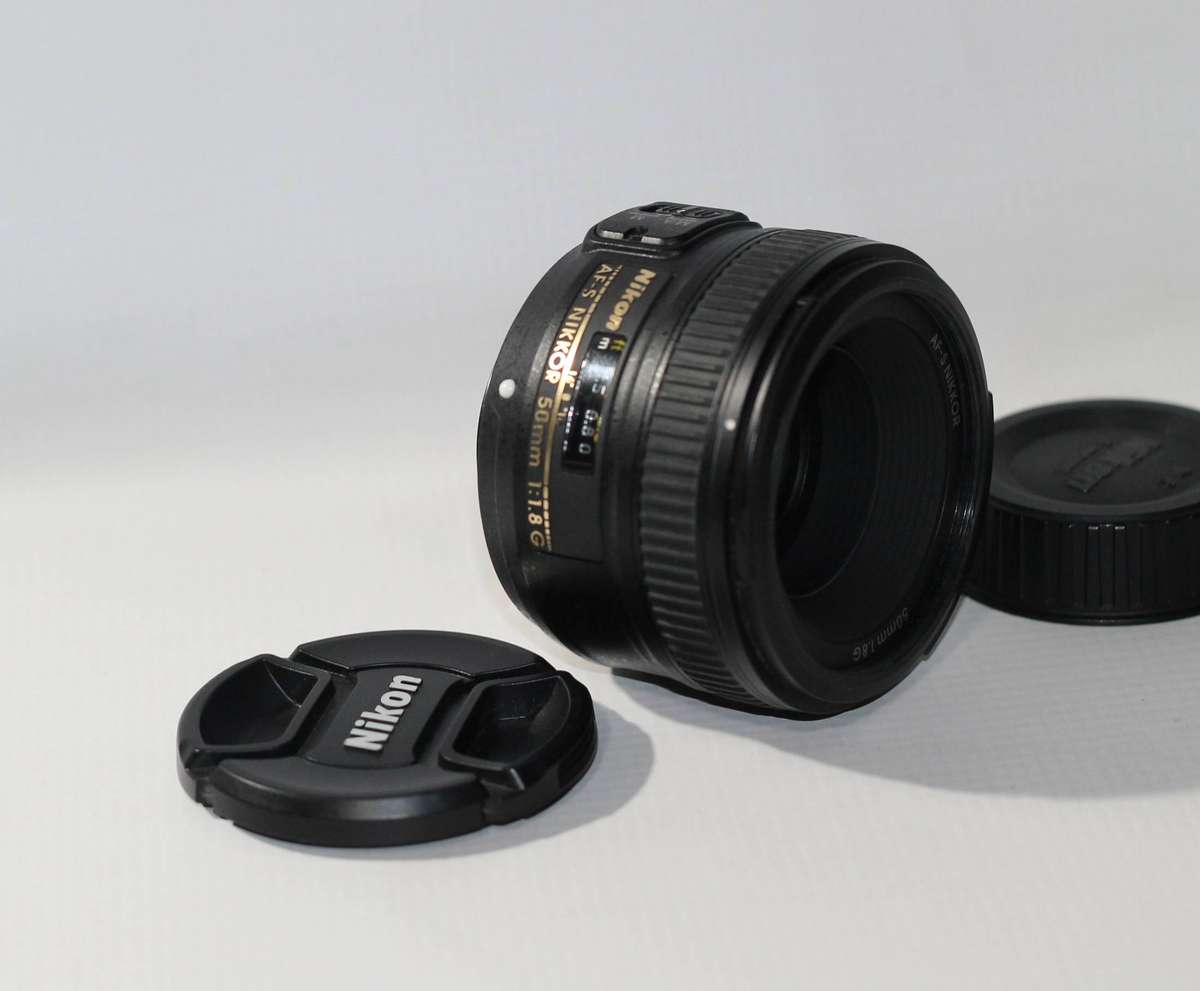 Nikon AF-S 50mm f/1.8G Lens IN EXCELLENT CONDITION