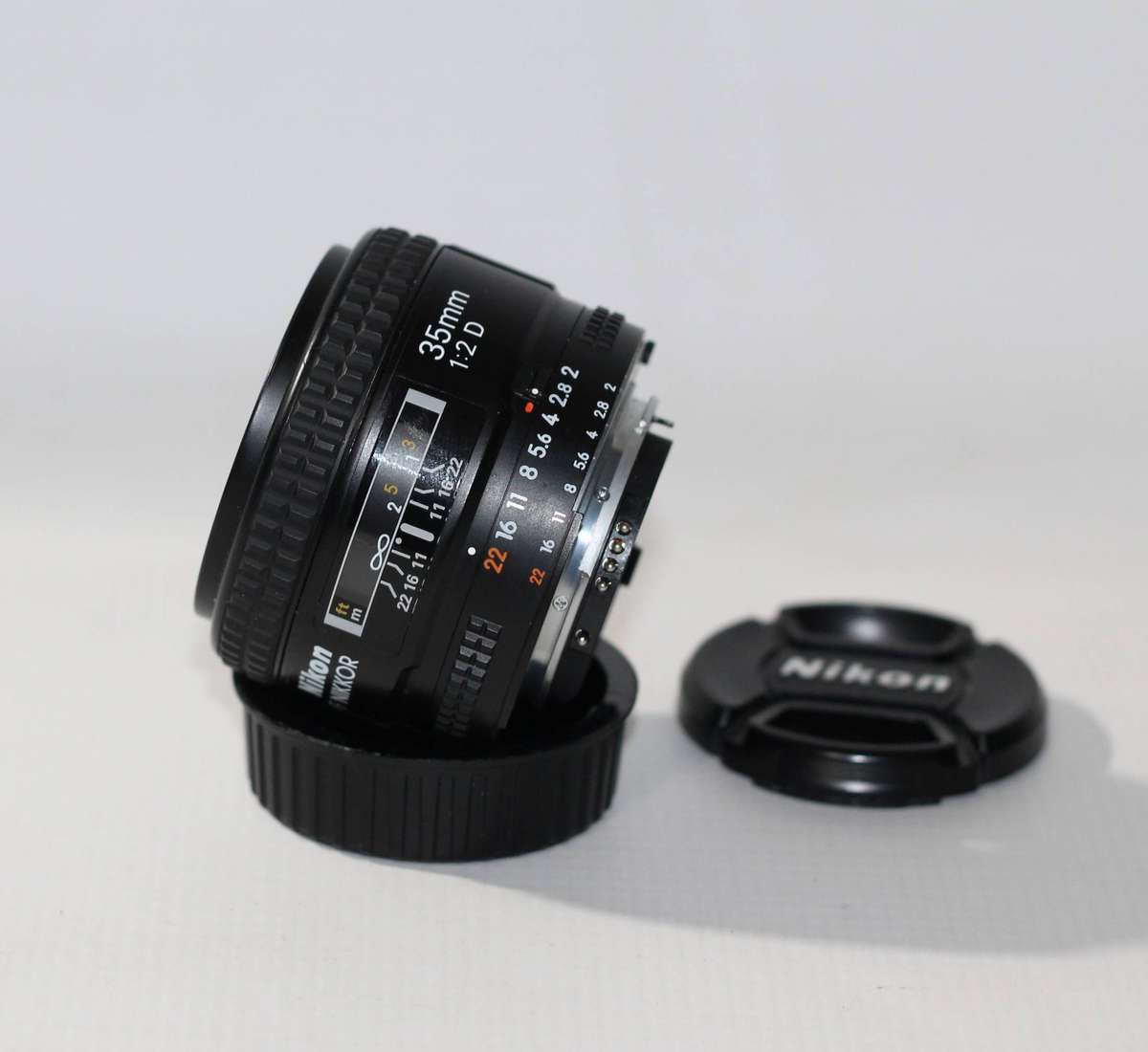 Nikon AF NIKKOR 35mm f/2D Lens