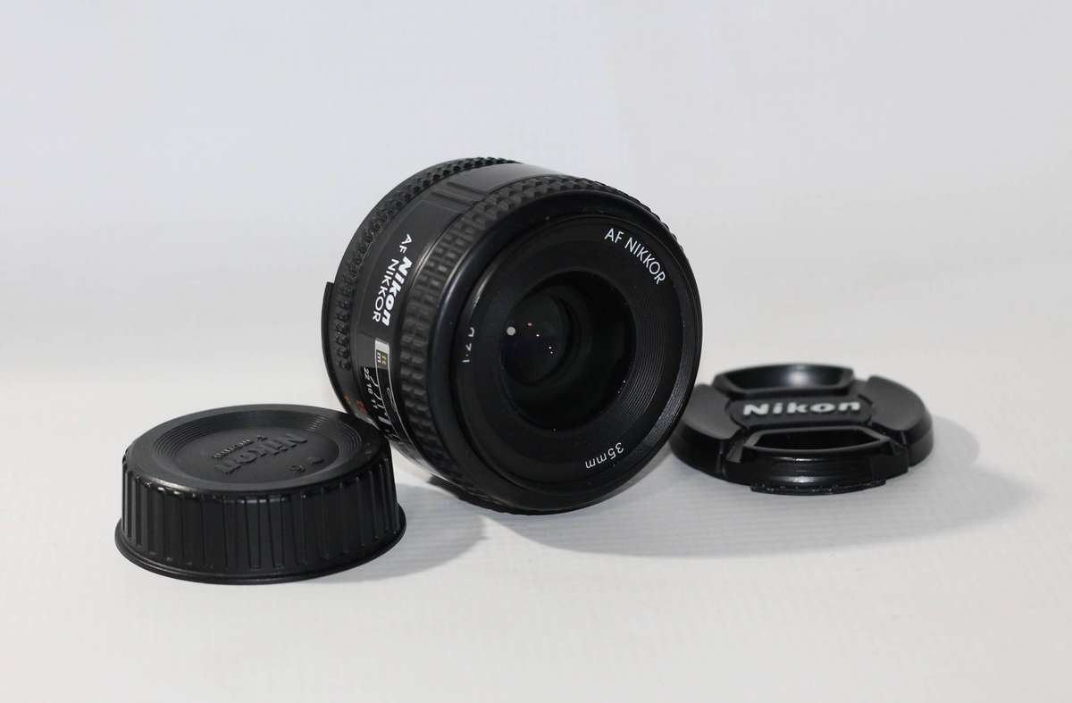 Nikon AF NIKKOR 35mm f/2D Lens
