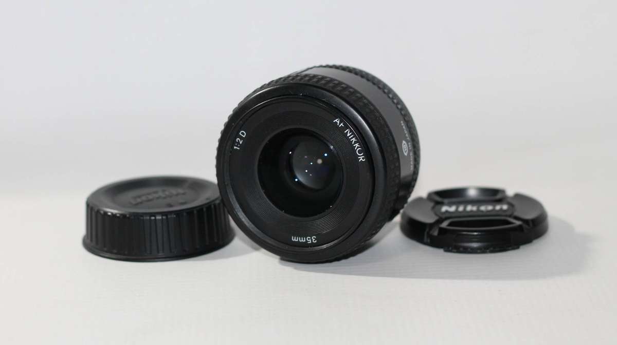 Nikon AF NIKKOR 35mm f/2D Lens