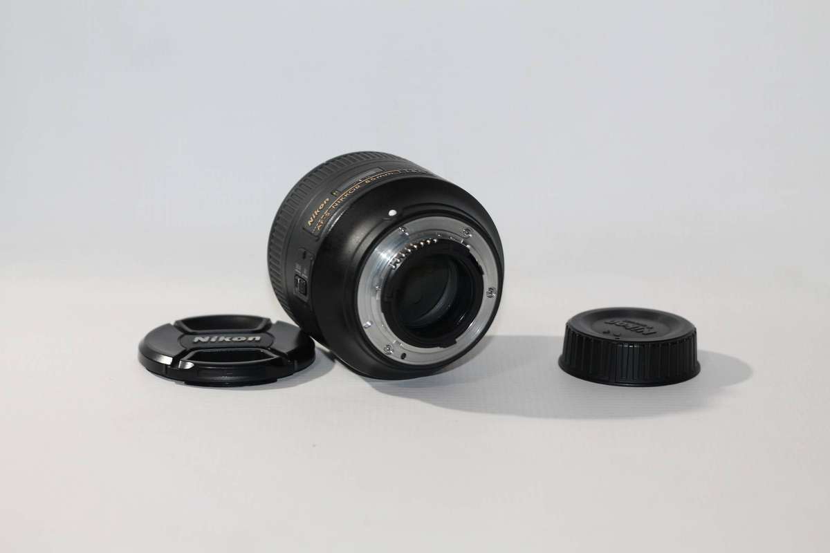 Nikon AF-S NIKKOR 85mm f/1.8G Lens