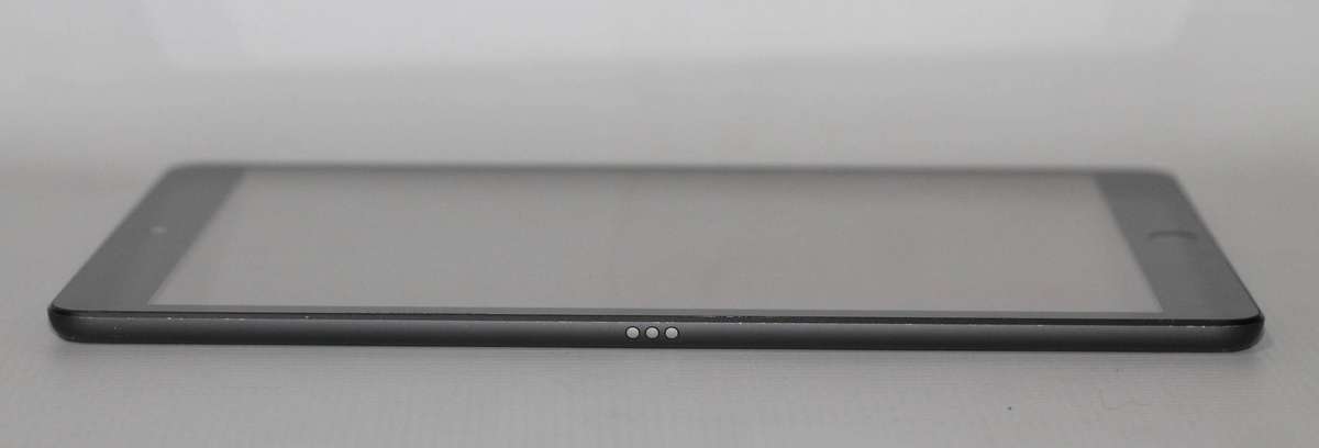 Apple iPad (9th Gen) ,  256GB ,  10.2 Retina ,  A13 Chip  ,  Wi-Fi ,  12MP Cam