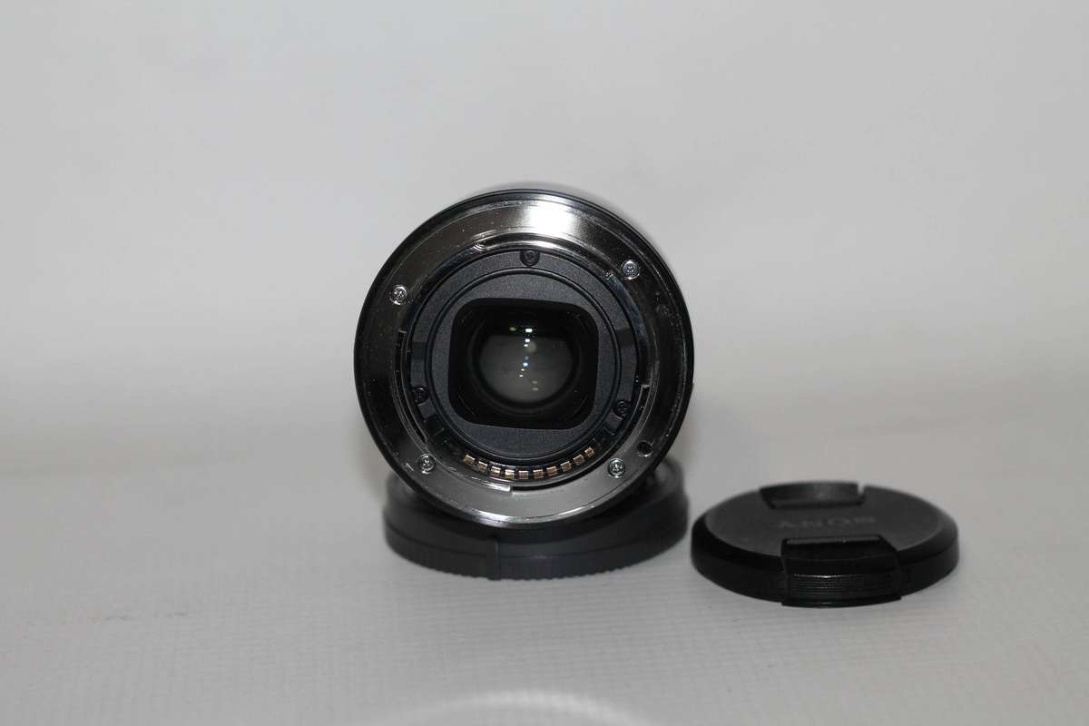 Sony E 50mm f/1.8 OSS Lens (Black)