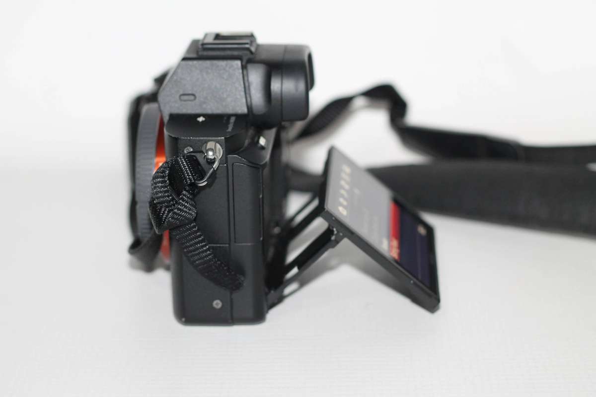 Sony Alpha 7 II E-mount Camera with Full Frame Sensor