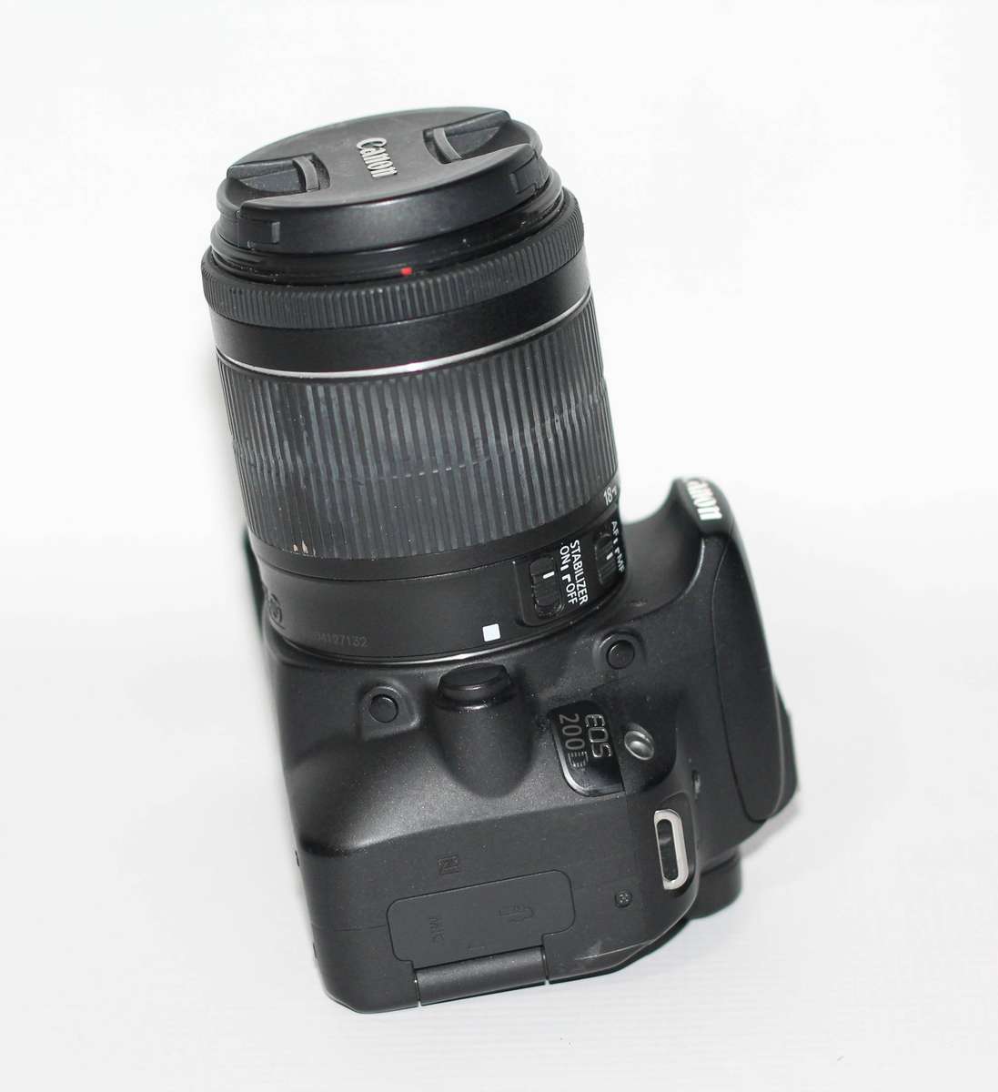 Canon EOS 200D DSLR with 18-55mm f/1.4-5.6 IS STM Lens ,VERY GOOD CONDITION
