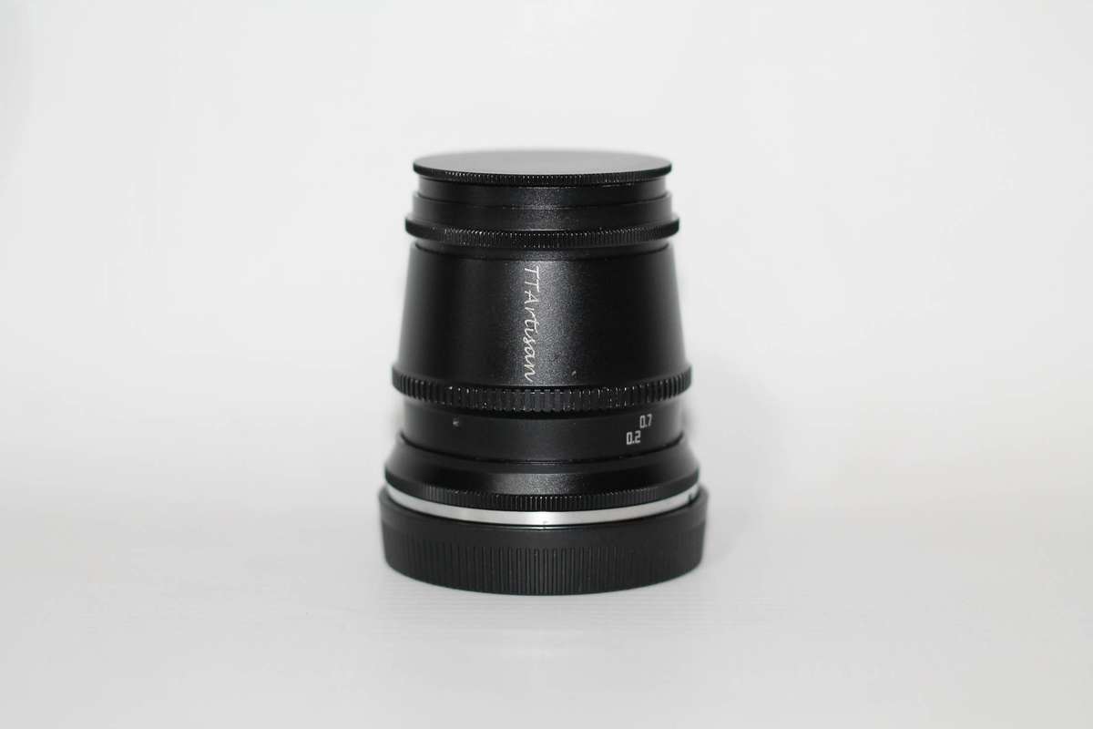 TTArtisan 17mm F1.4 Manual Focus Lens (APS-C) (Black) for Canon M-Mount