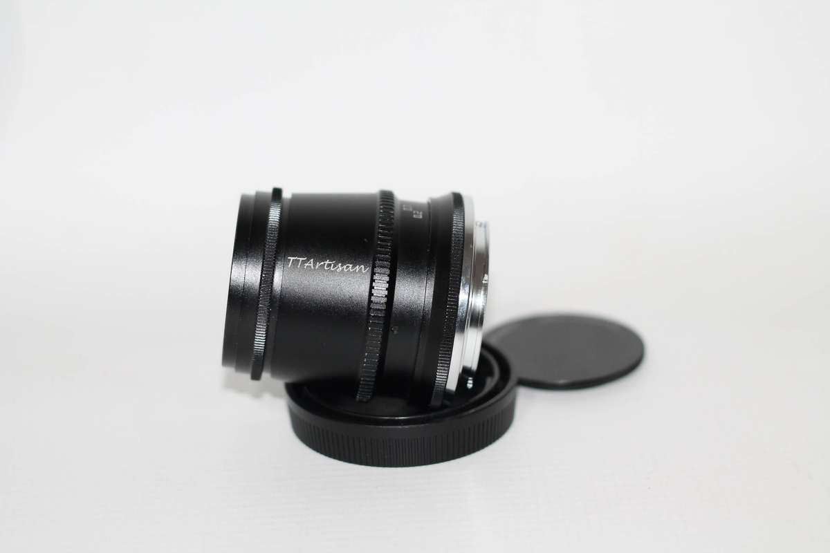 TTArtisan 17mm F1.4 Manual Focus Lens (APS-C) (Black) for Canon M-Mount