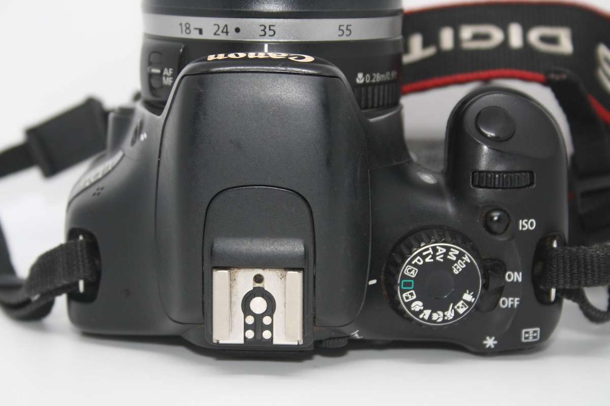 Canon EOS 550D  18 MP CMOS APS-C Digital SLR Camera with 3.0-Inch LCD and EF-S 18-55mm f/3.5-5.6 III