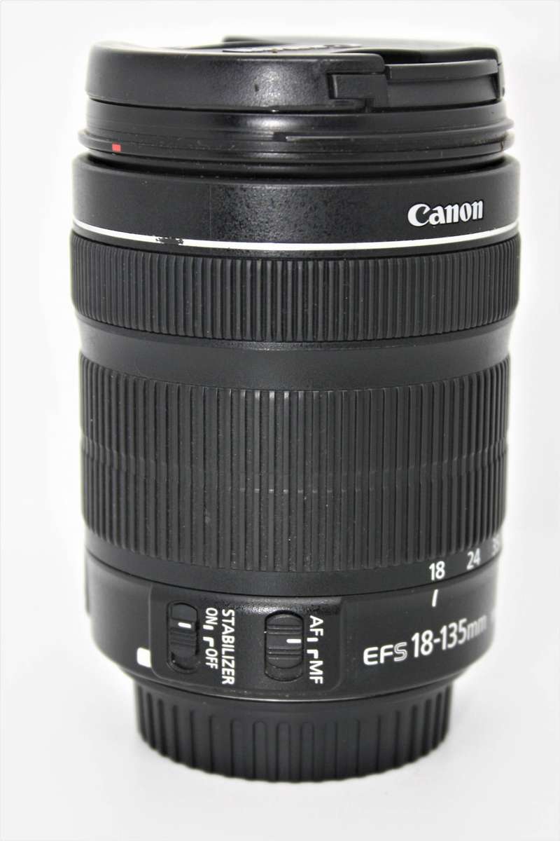 Canon EF-S 18-135mm f/3.5-5.6 IS STM