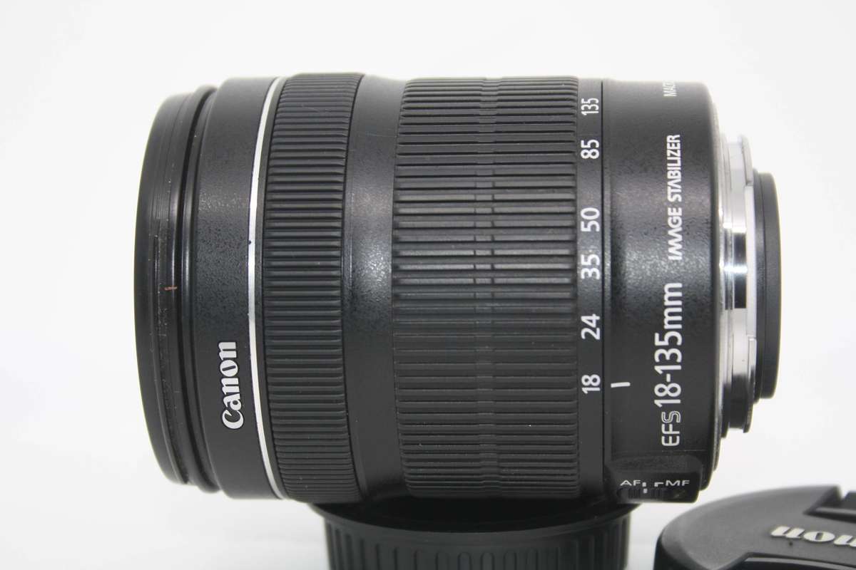 Canon EF-S 18-135mm f/3.5-5.6 IS STM