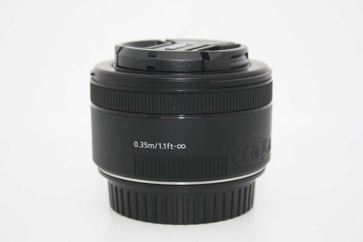 Canon EF 50mm f/1.8 STM Lens IN VERY GOOD CONDITION