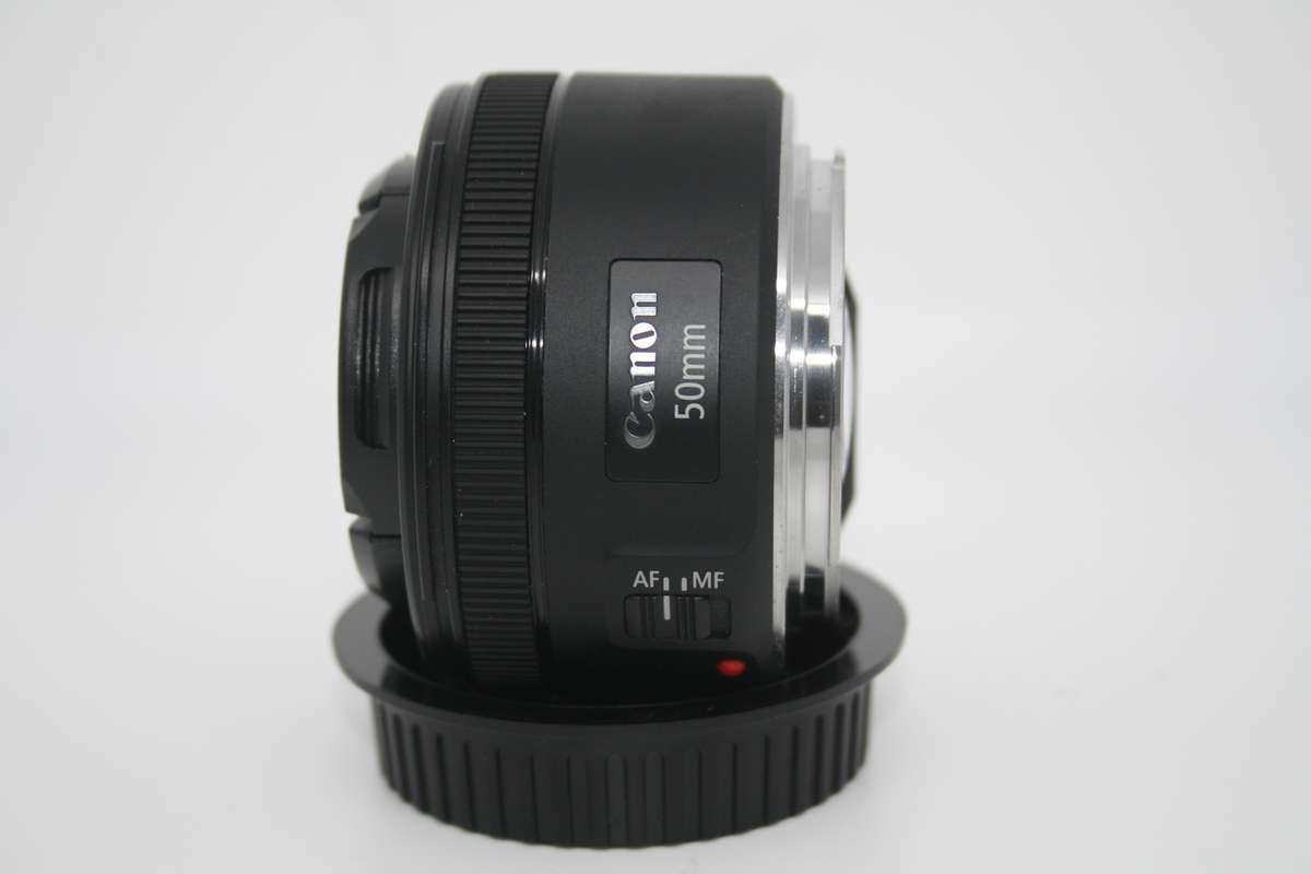 Canon EF 50mm f/1.8 STM Lens IN VERY GOOD CONDITION