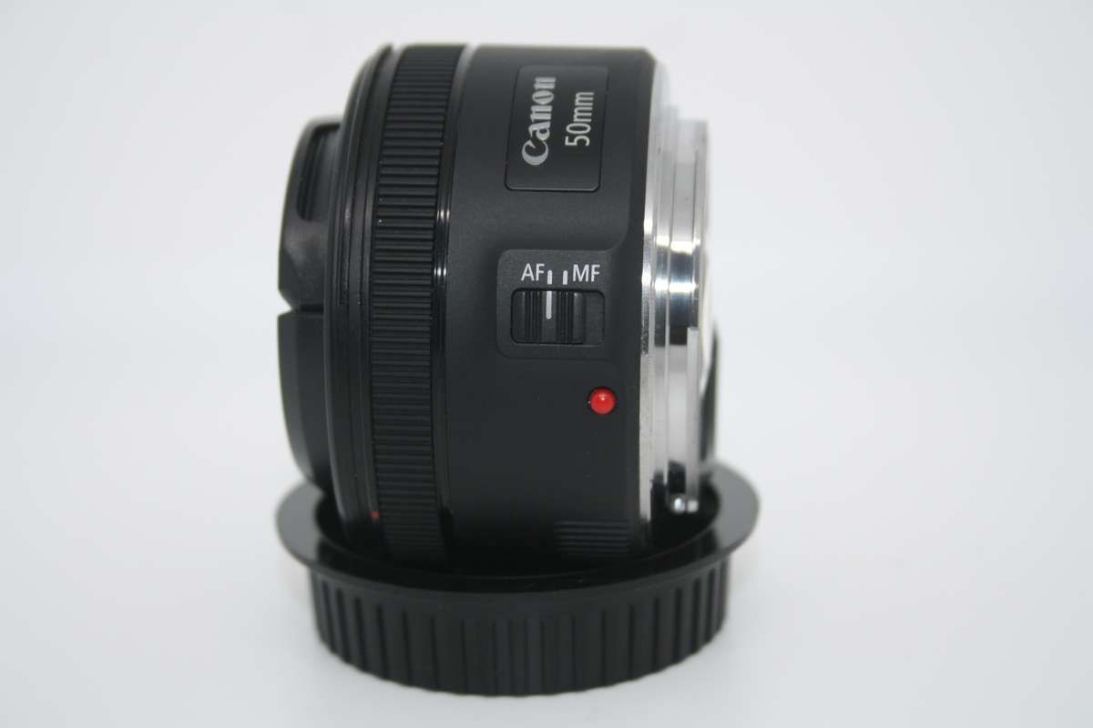 Canon EF 50mm f/1.8 STM Lens IN VERY GOOD CONDITION