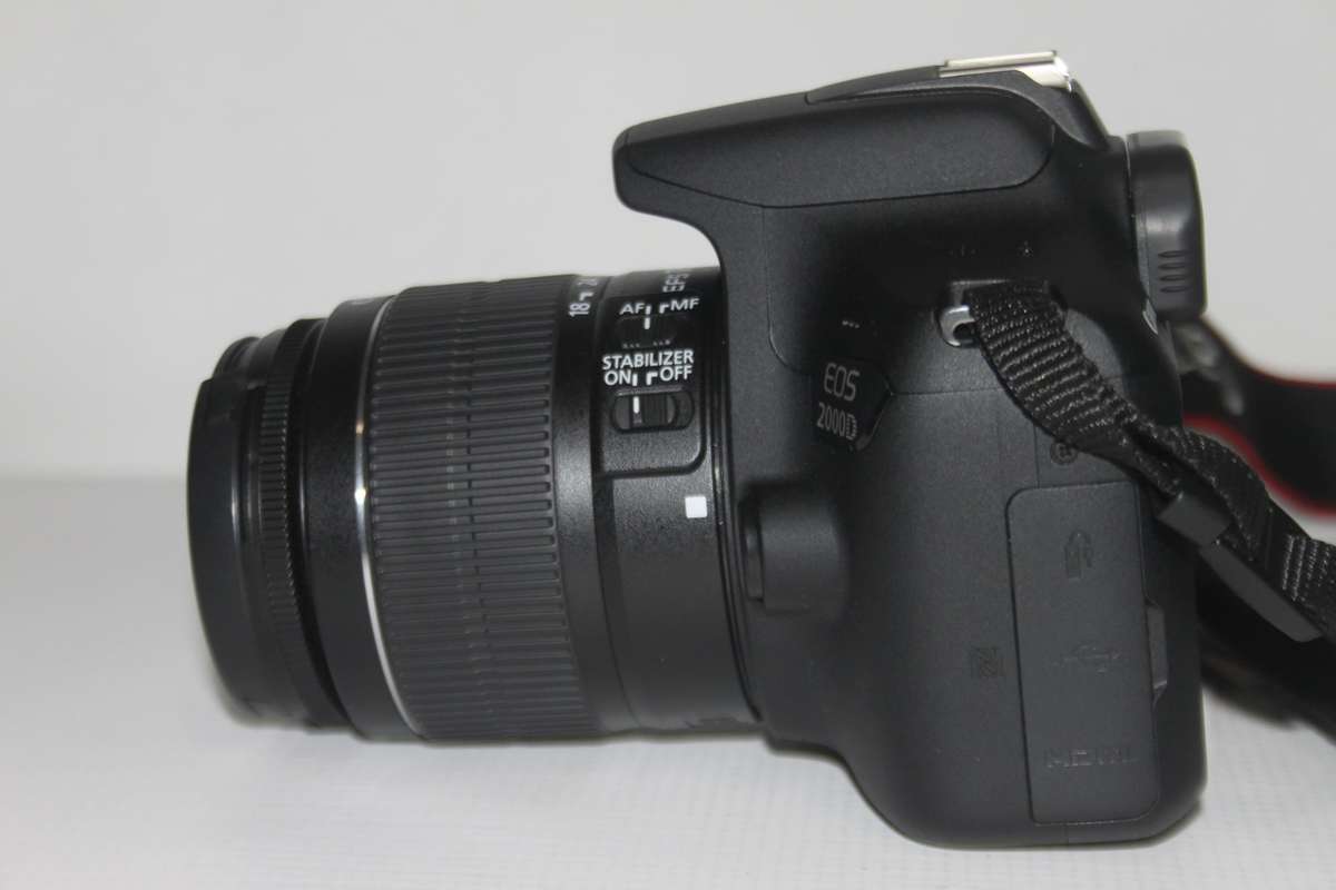 Canon 2000D 24MP DSLR with 18-55mm f/3.5-5.6 III With Shoulder  BAG AND 16GB SD CARD