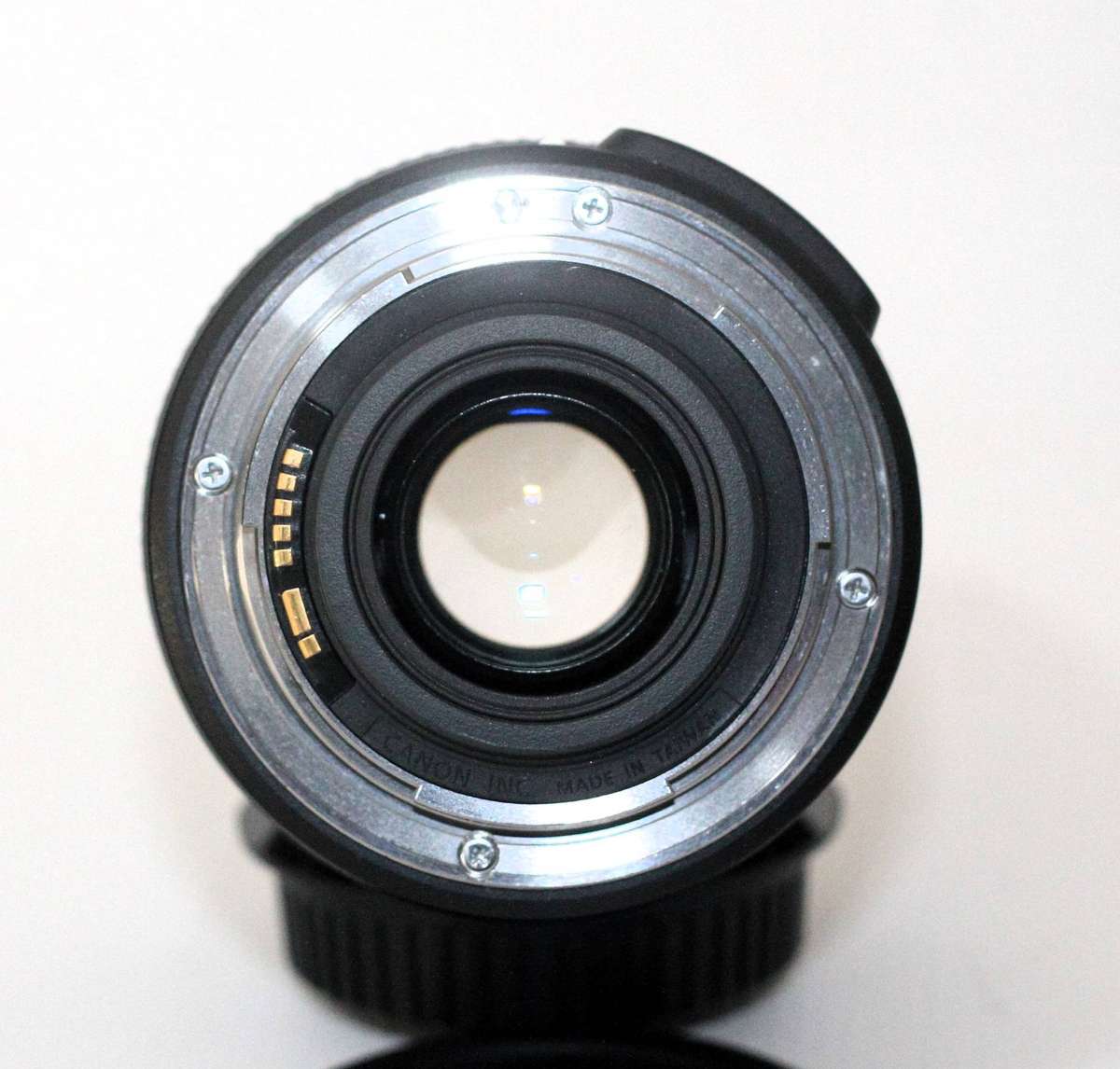 Canon EF-S 18-135mm f/3.5-5.6 IS Lens