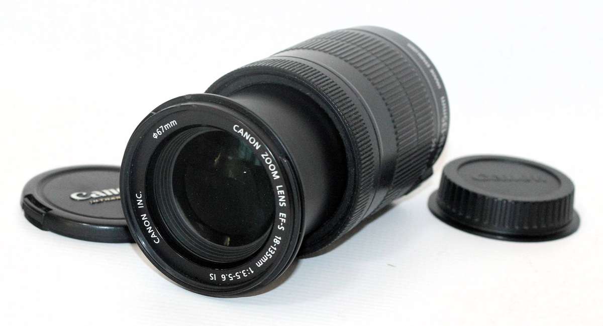 Canon EF-S 18-135mm f/3.5-5.6 IS Lens