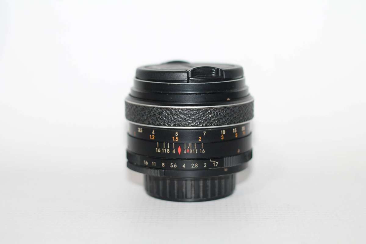 Auto Chinon 55mm f/1.7 manual focus lens