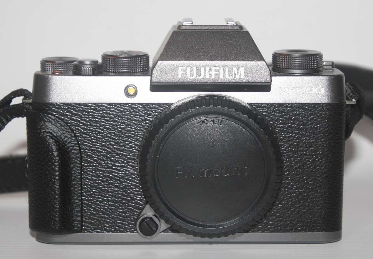 FUJIFILM X-T100 Mirrorless Digital Camera (Body Only, Black)