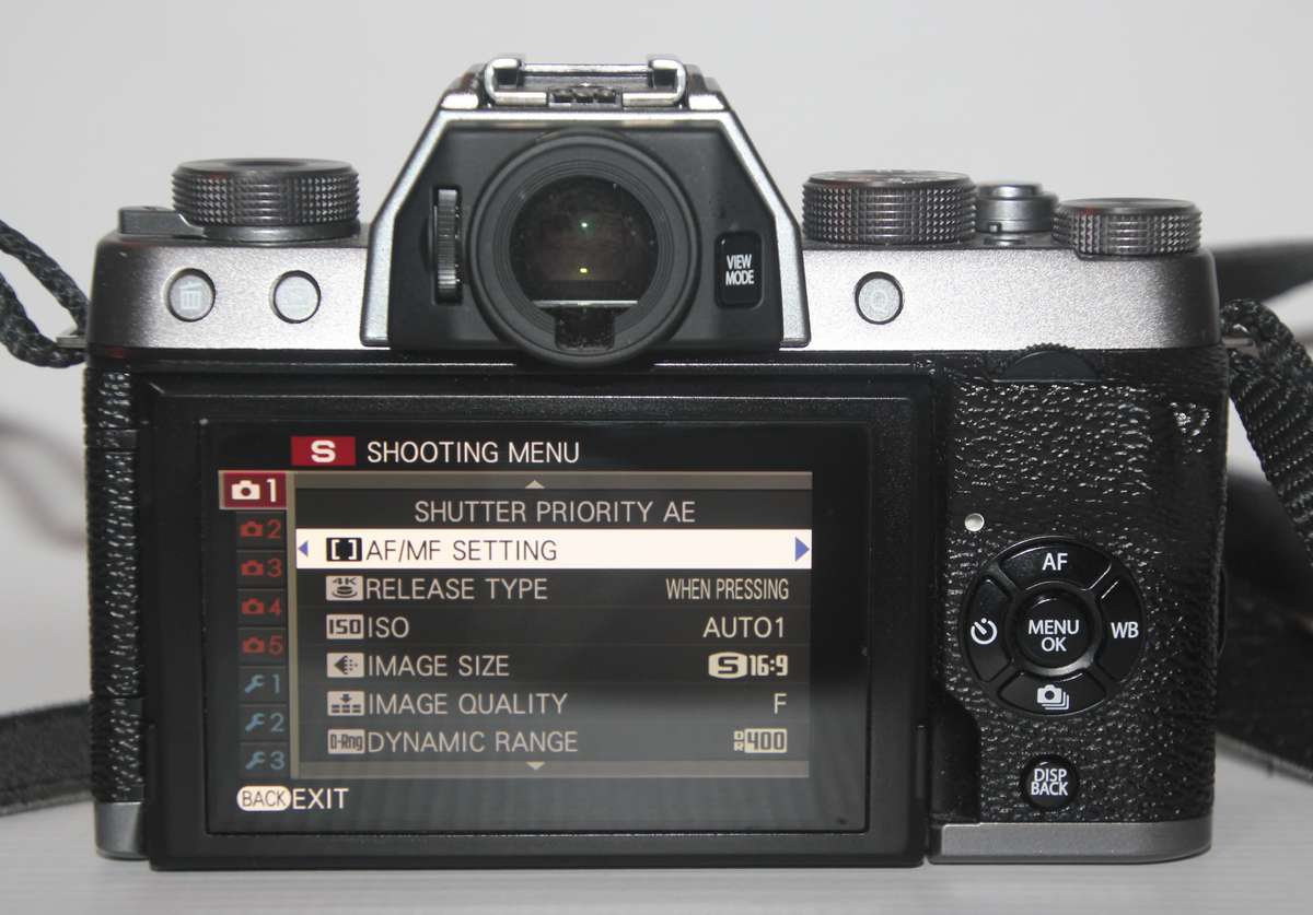 FUJIFILM X-T100 Mirrorless Digital Camera (Body Only, Black)