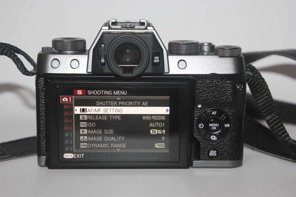 FUJIFILM X-T100 Mirrorless Digital Camera (Body Only, Black)