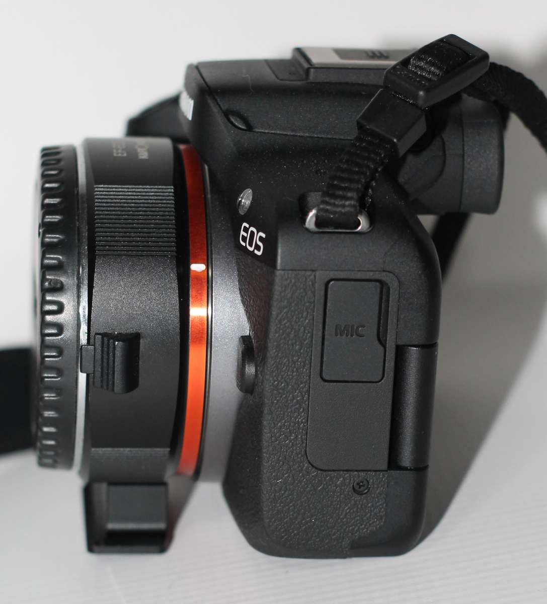 Canon EOS R50 Mirrorless Camera With EF-EOS R AF ADAPTER