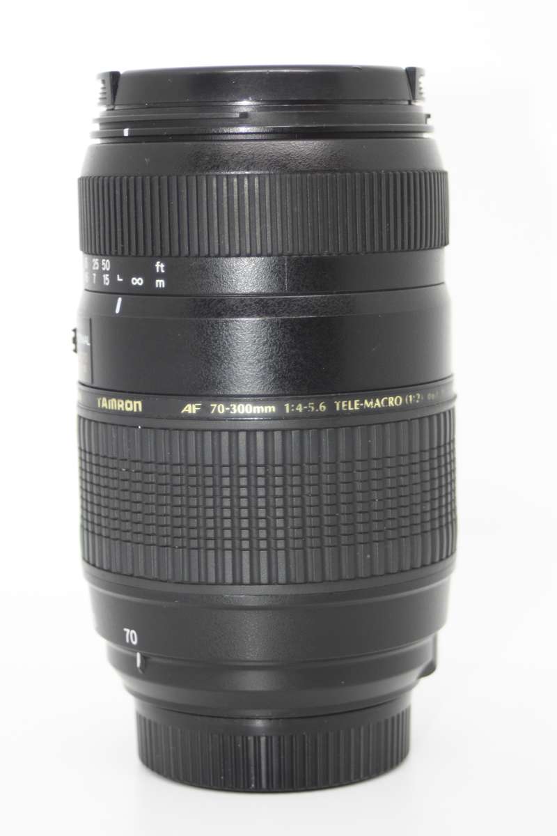 Tamron A F 70-300mm f/4.0-5.6 Di LD Macro Zoom Lens with Built in Motor for Nikon Digital SLR