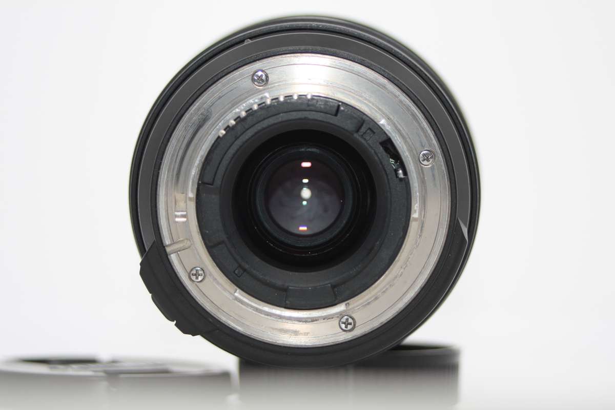 Tamron A F 70-300mm f/4.0-5.6 Di LD Macro Zoom Lens with Built in Motor for Nikon Digital SLR